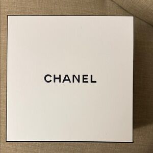 CHANEL Classic White Gift Box